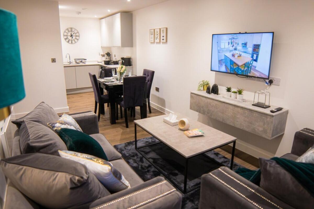 Luxury Mcr 2bed,2bath Apartment- Location! Apartment Manchester