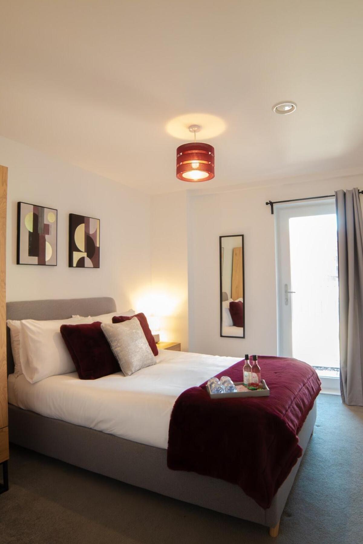 Luxury Mcr 2bed,2bath Apartment- Location! Manchester